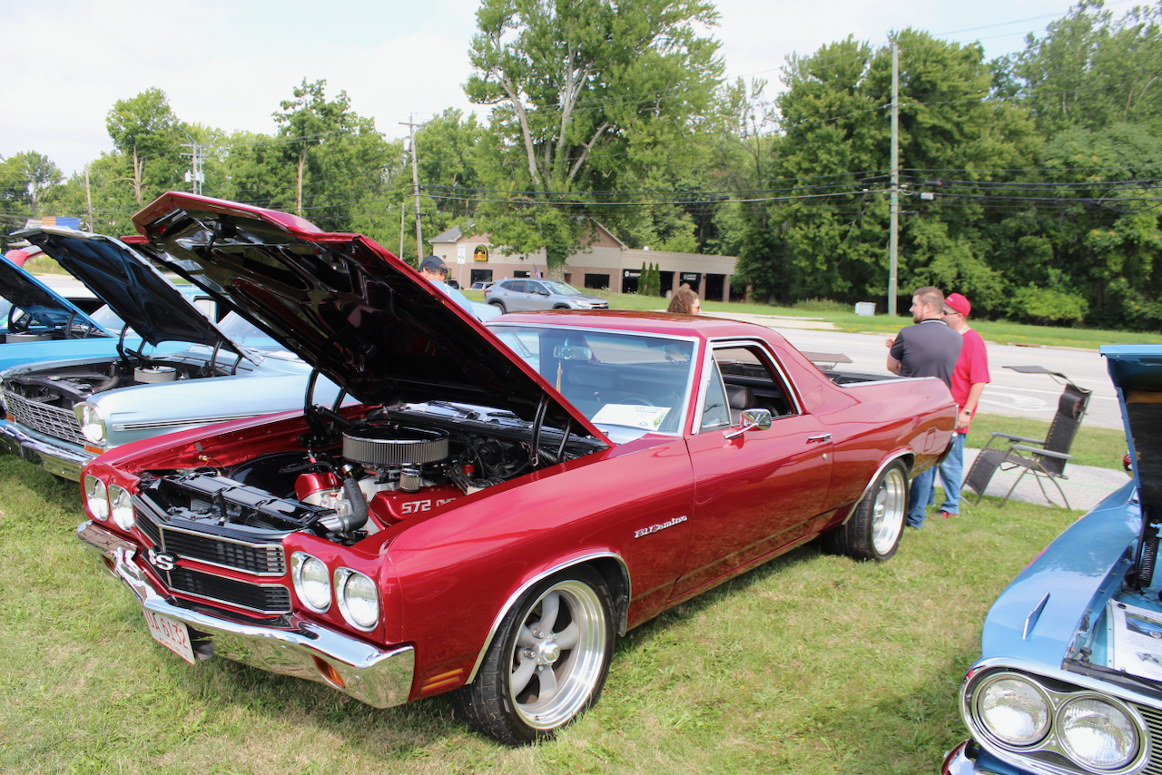 1970 Chevrolet El Camino SS, burgundy, hood open side view